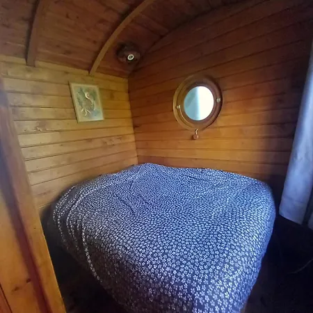 Luxury tent Roulotte Chez France