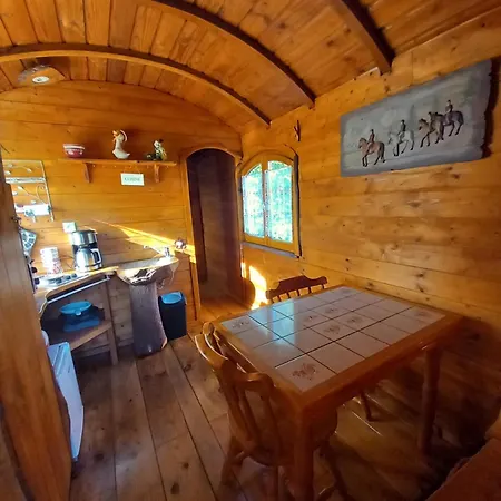 Luxury tent Roulotte Chez France Oye-Plage