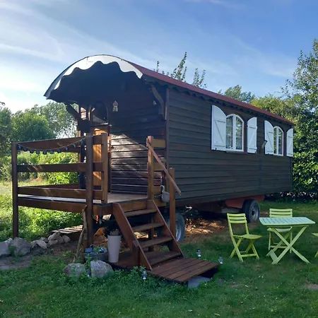 Luxury tent Roulotte Chez France Oye-Plage